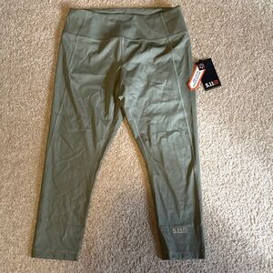 5.11 Tactical Sage Green Active Leggings Capris Size M